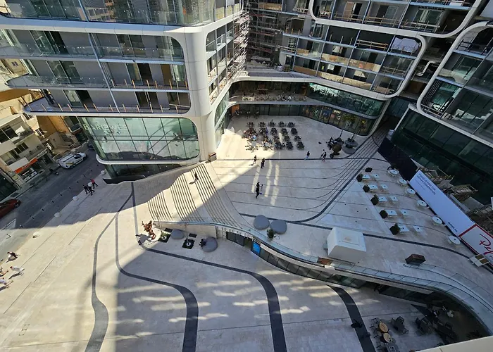 Mercury-Tower Modern Apartment
