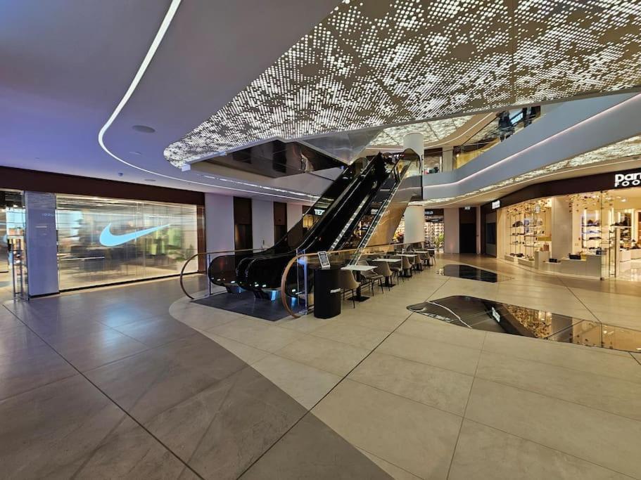 Mercury-tower Modern *