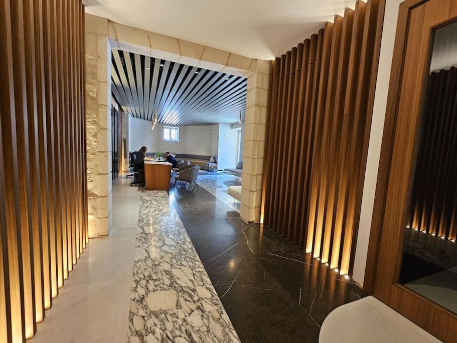 Apartment Mercury-tower Modern *