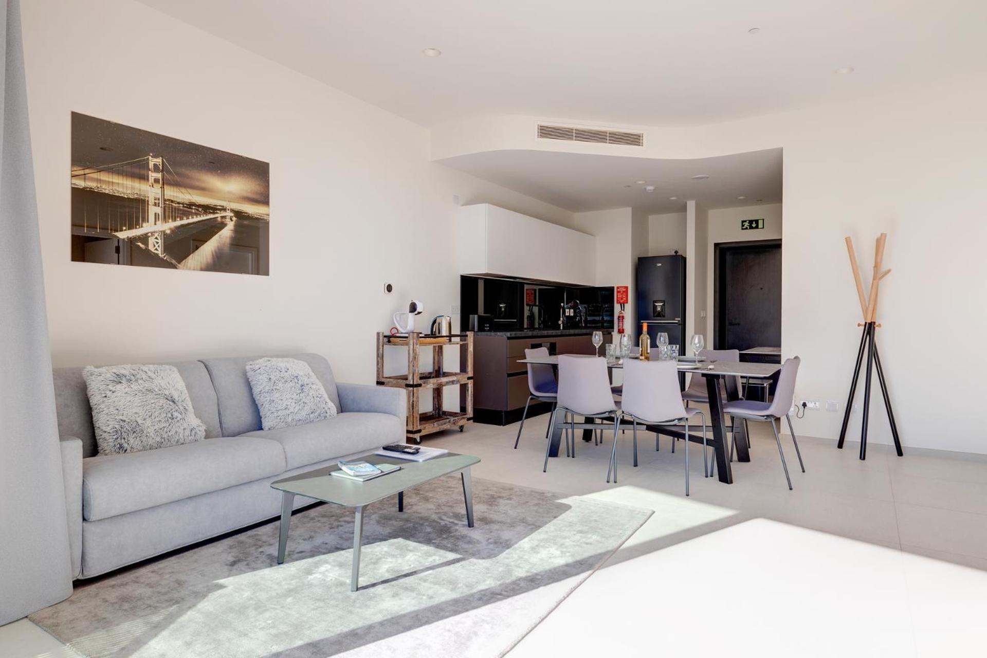 Apartment Mercury-tower Modern