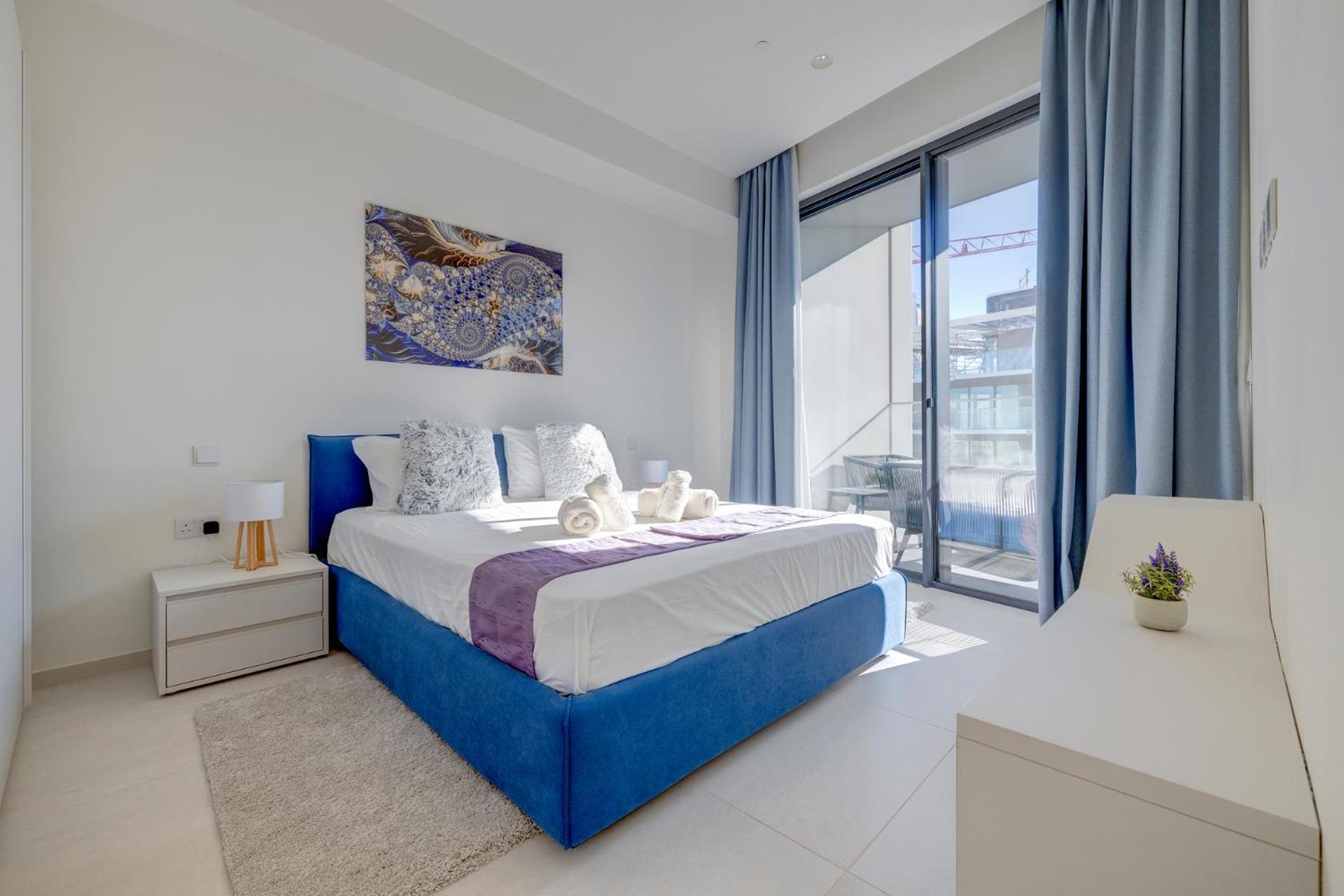 Mercury-tower Modern Apartment